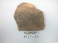 藏品(紅色夾砂陶片)的圖片